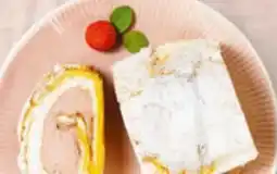 Billa BILLA PLUS Konditorei Kardinalroulade Erdbeer Block Angebot