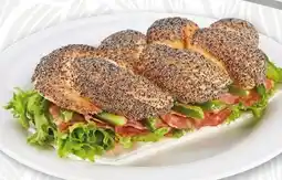 SPAR Gourmet SPAR enjoy Mohnweckerl mit Käsewurst Angebot