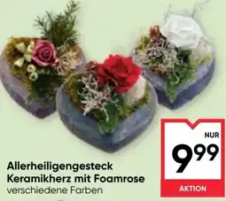 Maximarkt Allerheiligengesteck Keramikherz mit Foamrose Angebot