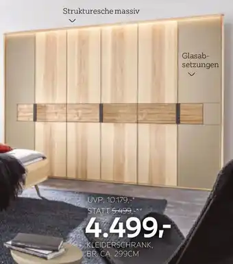 Kleiderschrank