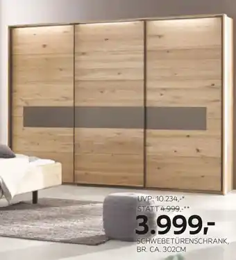 Schwebetürenschrank