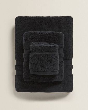 ZARA HOME Extraweiches handtuch mit doppelter borte Angebot