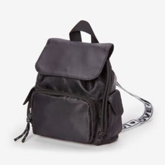 Claire's Black love mini backpack Angebot