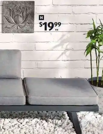 ALDI Garden Wall Plaque offer