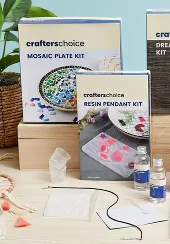 Spotlight 30% off crafters choice hobby kits offer