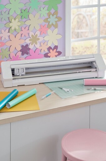 Spotlight Silhouette accessories offer