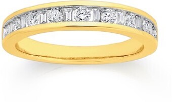 Angus & Coote 9ct gold diamond ring offer