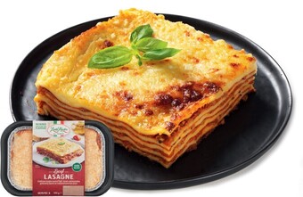 IGA Pasta master beef lasagne 550g offer
