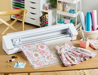 Spotlight Silhouette accessories offer