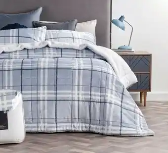 Spotlight Emerald Hill Aberdeen Fleece Bedpack offer