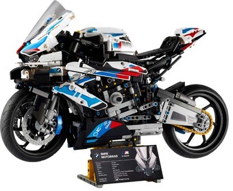 BIG W Lego technic bmw m 1000 rr 42130 offer