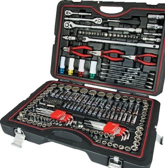 SuperCheap Auto Toolpro 198 piece tool kit offer