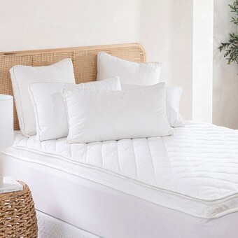 Pillow Talk Hotel & home superior 2500gsm mattress topper by hilton offer