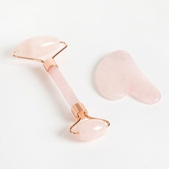 Pillow Talk Rose quartz face roller & gua sha set by m.u.s.e offer