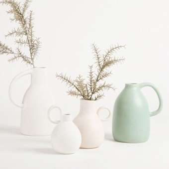 Pillow Talk Hantera decorative vase by m.u.s.e. offer