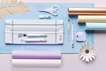 Spotlight 25% off cricut accessories offer