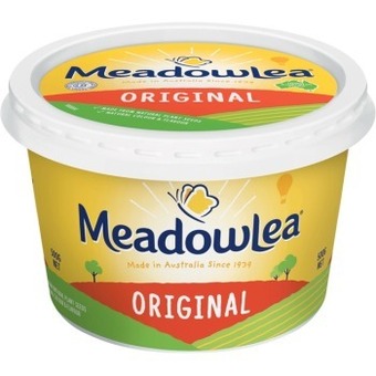 IGA Meadowlea spread 500g selected varieties offer