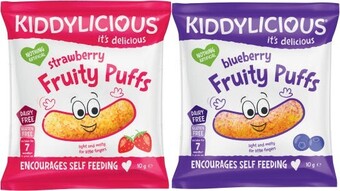 Kiddylicious strawberry or blueberry fruity puffs 10g
