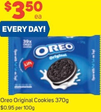 Foodland Oreo Original Cookies 370g offer