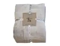 LivingStyles Kilburn & Scott Ultimate Fleece Throw, Natural offer