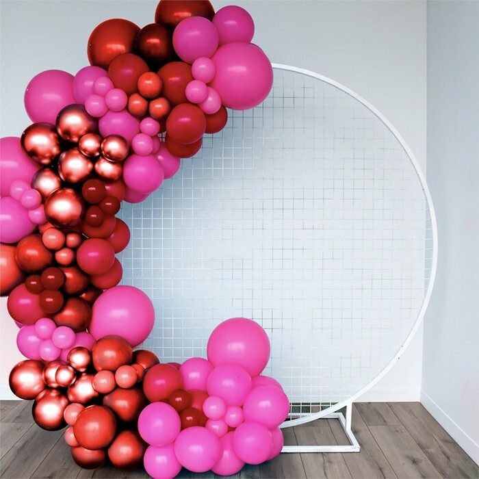 Balloon garland deluxe inflated per meter offer at Lombard