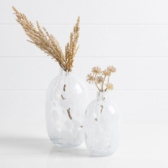 Pillow Talk Kumi white decorative vase by m.u.s.e. offer