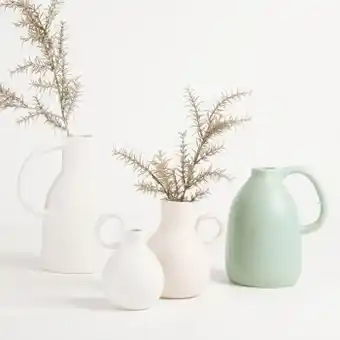 Pillow Talk Hantera decorative vase by m.u.s.e. offer