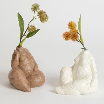 Pillow Talk Mia body vase by m.u.s.e. offer