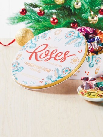 Coles Cadbury roses tin chocolates 689g offer