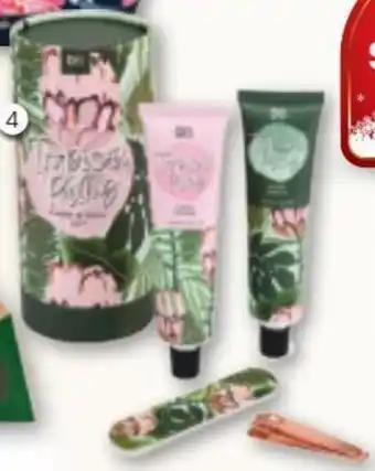Good Price Pharmacy Designer Brands Tropical Palms Hand & Nail Gift Set offer