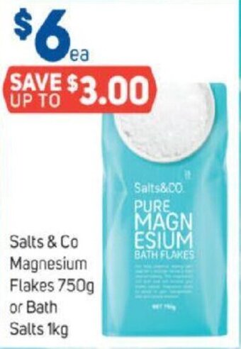 Salts & Co Magnesium Flakes 750g or Bath Salts 1kg