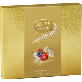 IGA Lindt lindor chocolate gift box 147-150g selected varieties offer