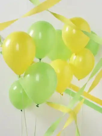 Spotlight Australian Team 28cm Plain Latex Balloon 20 Pack offer