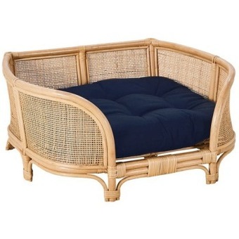 Bermuda rattan pet bed