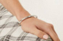 Contemporary twist bracelet
