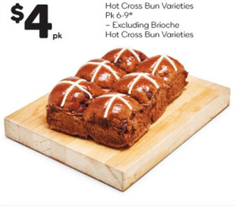 Woolworths Hot cross bun varieties pk 6-9 offer