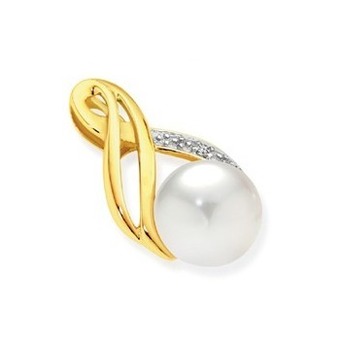 Prouds 9ct gold cultured fresh water pearl & diamond crossover pendant offer