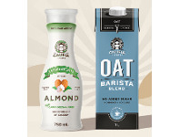 Califia Farms Unsweetened Vanilla Almond or Oat Milk 750ml/1L