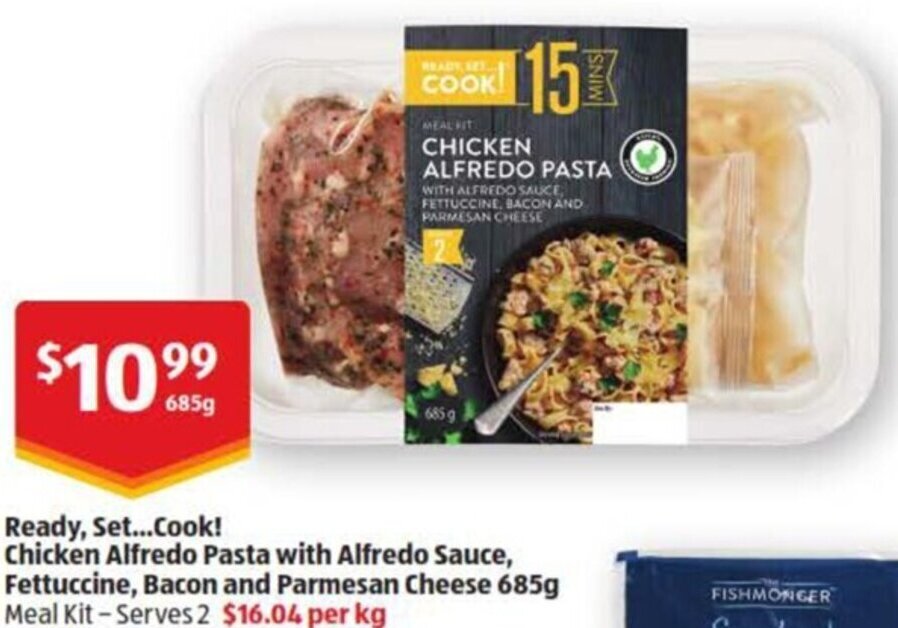 Ready, Set... Cook! Chicken Alfredo Pasta with Alfredo Sauce, Fettuccine, Bacon and Parmesan