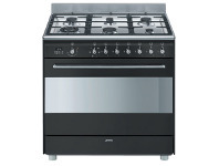 Bing Lee Smeg 90cm Classic Dual Fuel Freestanding Cooker offer