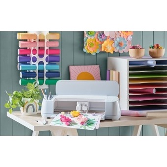 Spotlight Cricut maker 3 offer