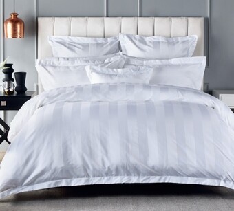 Spotlight Hotel savoy 1000 thread count cotton quilt cover set offer