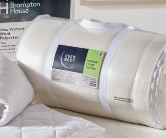 Spotlight 40% off ever rest memory foam mattress topper offer