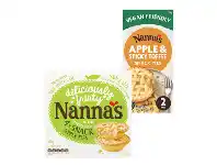 Foodworks Nanna’s Apple Pie 600g or Snack Pies 2/4 Pack offer