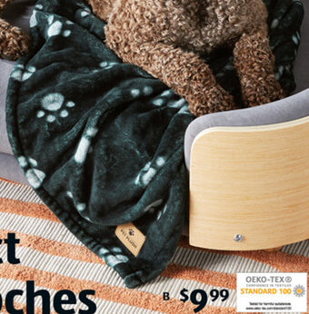 ALDI Pet Throw Blanket offer