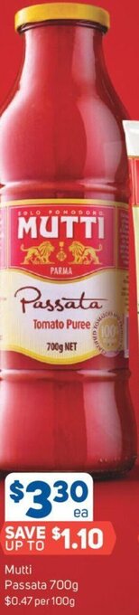 Foodland Mutti Passata 700g offer
