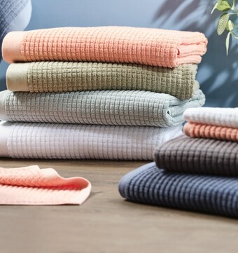 Spotlight 40% off dri glo balmoral textured towel range offer
