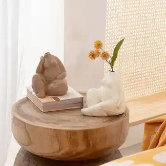 Pillow Talk Mia body vase by m.u.s.e. offer