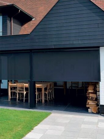 Spotlight Outdoor retractable sunscreen blinds offer