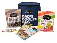 Darrell Lea Dad's Cooler Bag 915g offer 